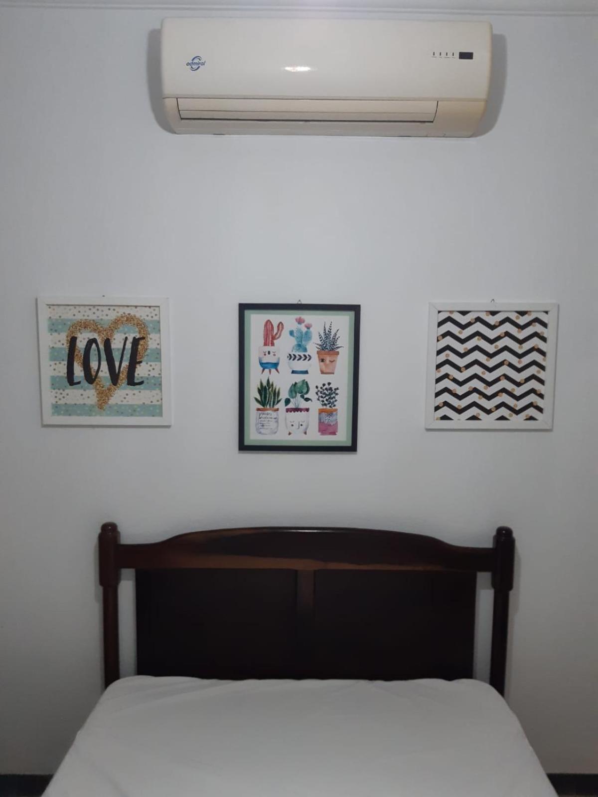 Casa Com Piscina, Confortavel E Otima Localizacao Itanhaem