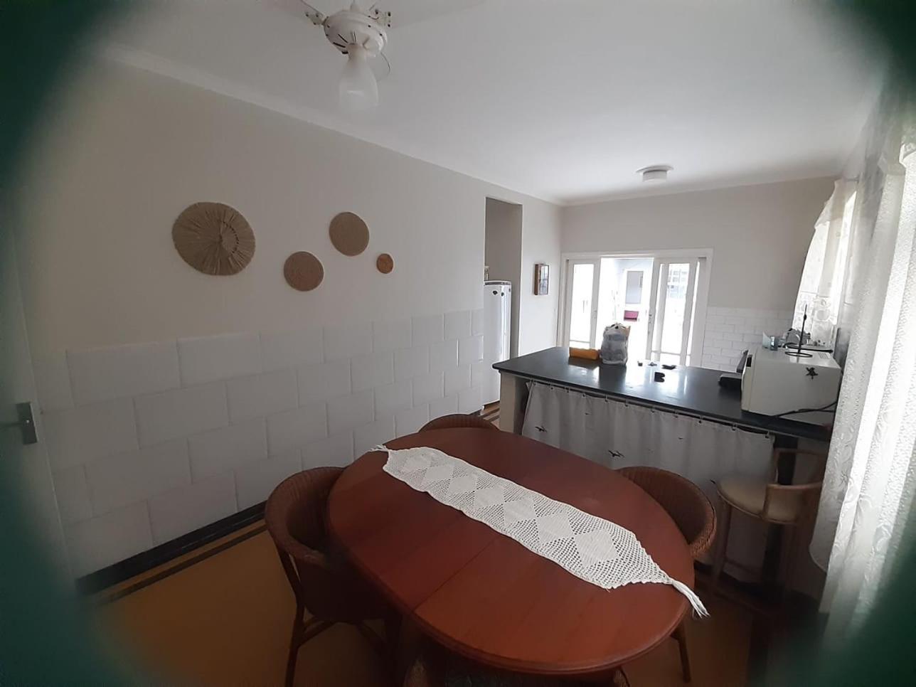 Casa Com Piscina, Confortavel E Otima Localizacao *